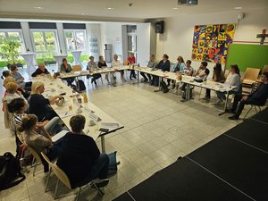 Austausch der Vertretungen von Kitas und Grundschulen mit Kinder- und Jugendärztlichem Dienst, Kommunalem Integrationszentrum und Regionalem Bildungsbüro in Lippetal am 15. Mai 2023. Foto: Achim Schmacks/Kreis Soest