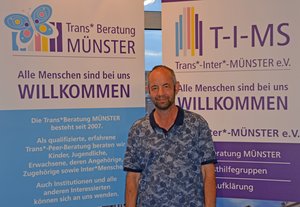 Mit Felix A. Schäper konnte ein erfahrener Referent für den Online-Vortrag zum Thema „Transgender“ gewonnen werden, denn seit 2007 berät er betroffene Kinder, Jugendliche, Erwachsene und deren Angehörige in der Trans*Beratung Münster. Foto: Verein Trans*- Inter* - MÜNSTER e.V.