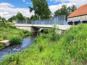 Brücke über die Wäster an der Stütingsmühle in Warstein-Belecke. Foto: Jan Grosser/Kreis Soest