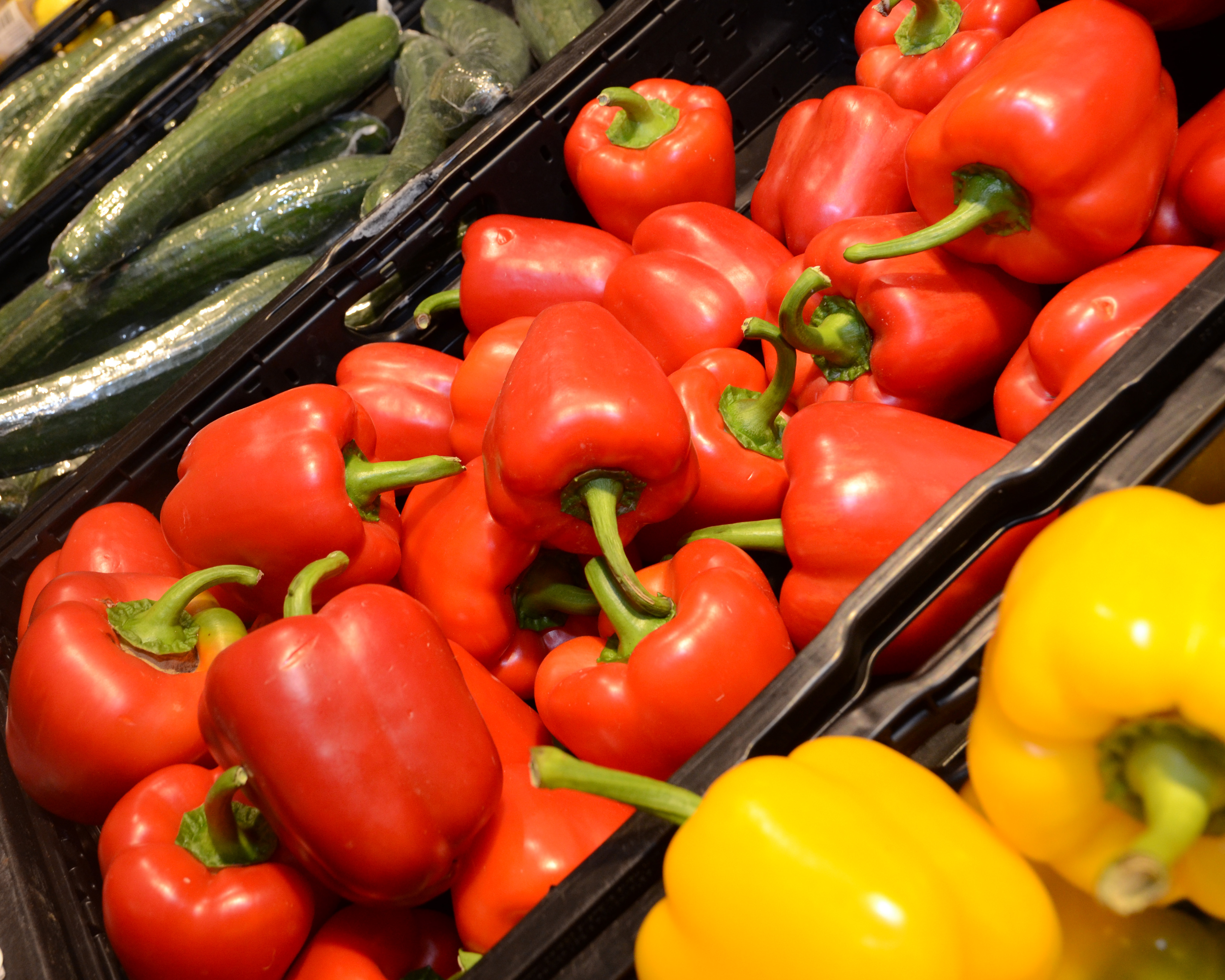 Gemüse wie Paprika und Gurken ist gesund! Foto: Judith Wedderwille/Kreis Soest